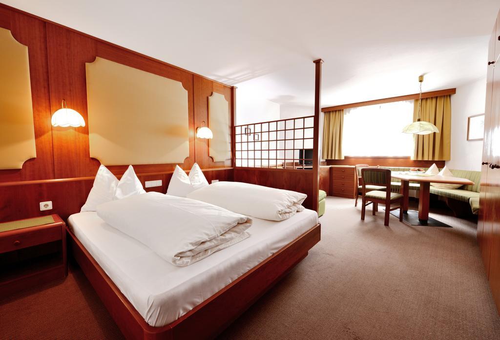 Residence Bacher Valdaora di Sopra Room photo
